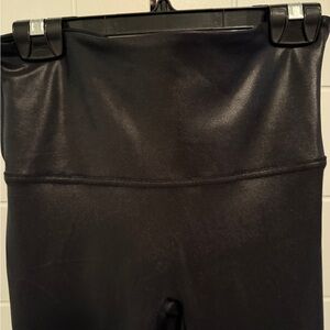 SPANX Black Leggings Size LARGE